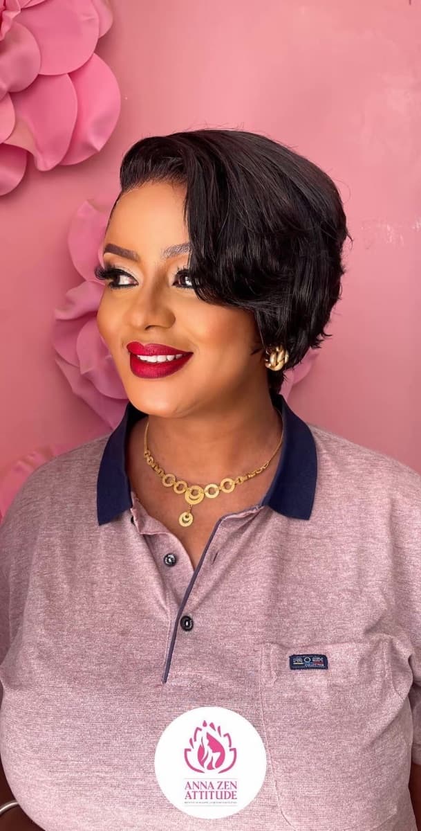 Maquillage — Anna Zen Attitude